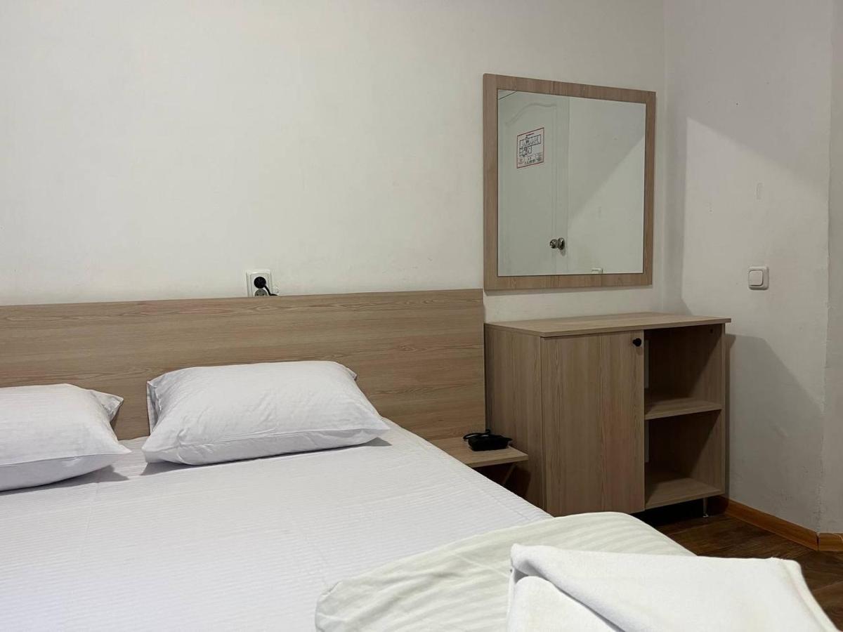 Fox Hostel Kiev Ngoại thất bức ảnh